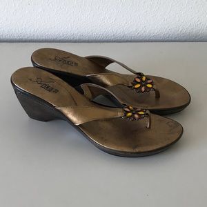 Azura Bronze Sandals NWT sz 8.5
